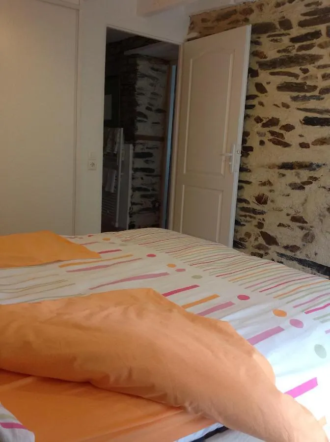 Les Roches De Coigne Apartment Sainte-Anne-sur-Vilaine Homestay